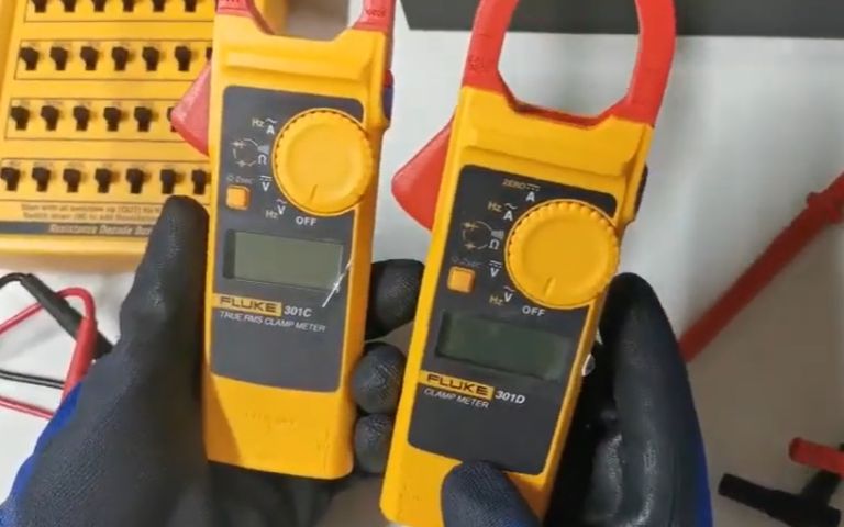 So sánh Ampe kìm FLUKE 301A, 301B, 301C, 301D, 301E chi tiết So sánh Ampe kìm FLUKE 301A / 301B / 301C / 301D / 301E, sự khác nhau giữa FLUKE 301A-301B-301C-301D-301E, Compare Fluke 301 Series Clamp Meters